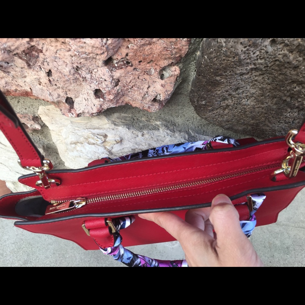 Michael Kors authentic - Picture 3 of 6